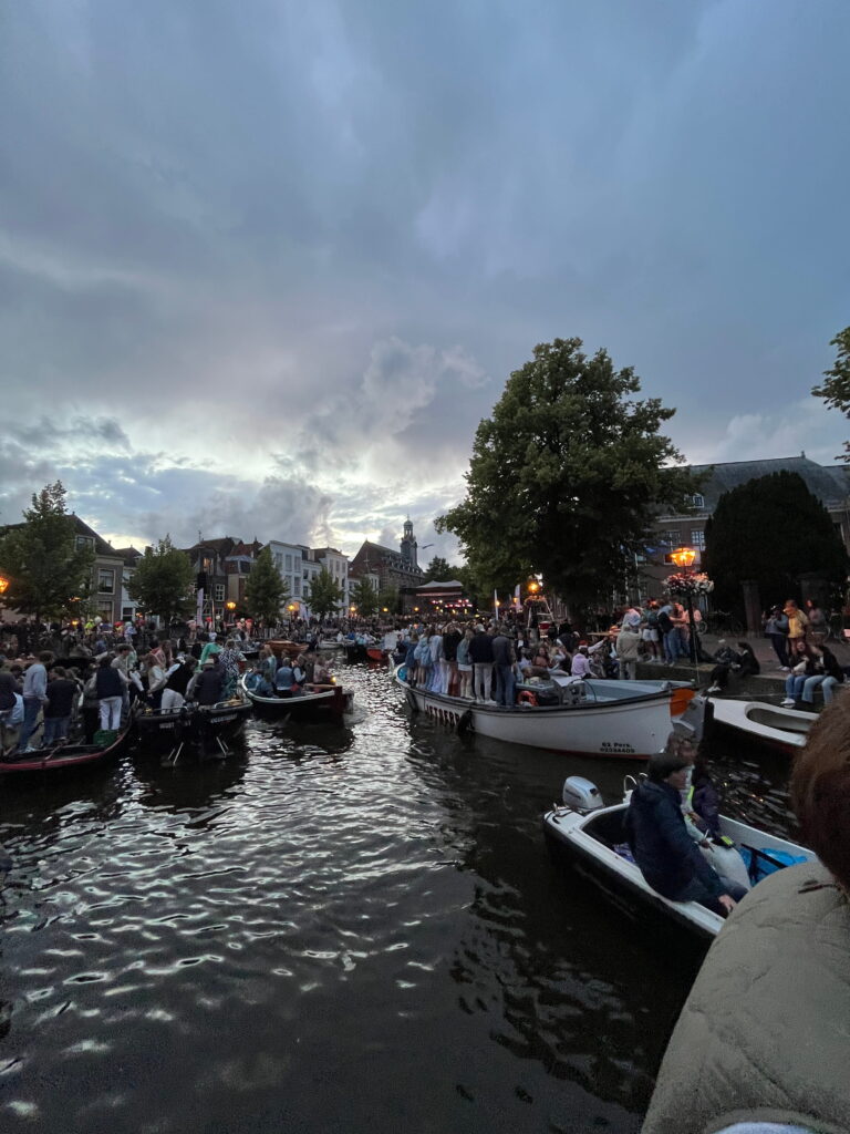 5C1652D3-50B1-4DA1-96FE-B704D1FABA03