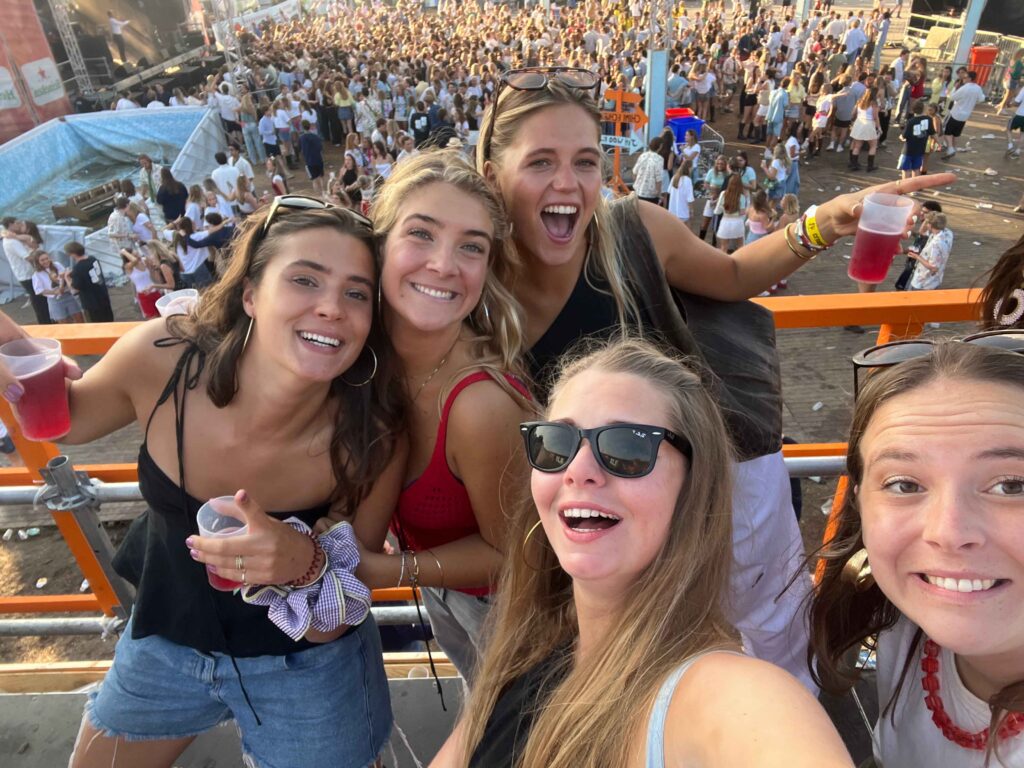 1753798977735-hyfy2vgufw_4_11zon